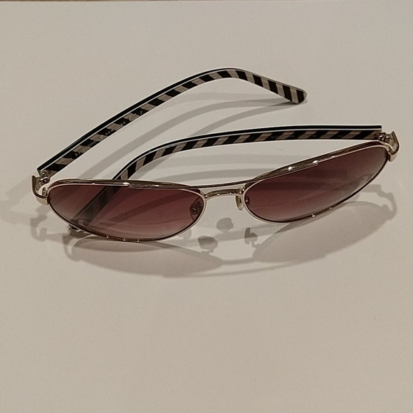 Flash sale- EUC Kate Spade sunglasses - Picture 2 of 6